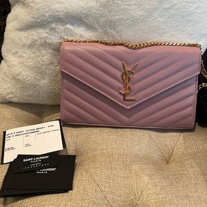 YSL Medium Wallet on Chain in Blush